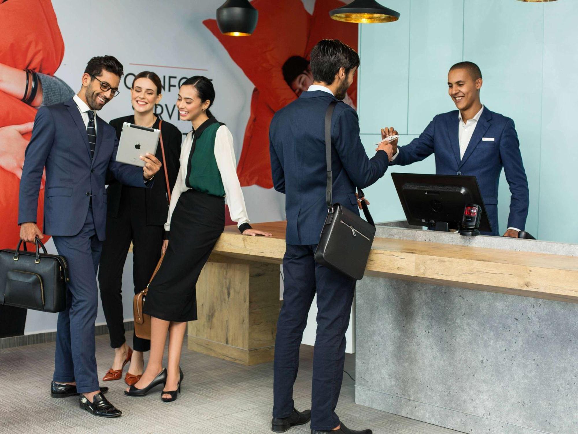 Отель Ibis Rabat Agdal Экстерьер фото