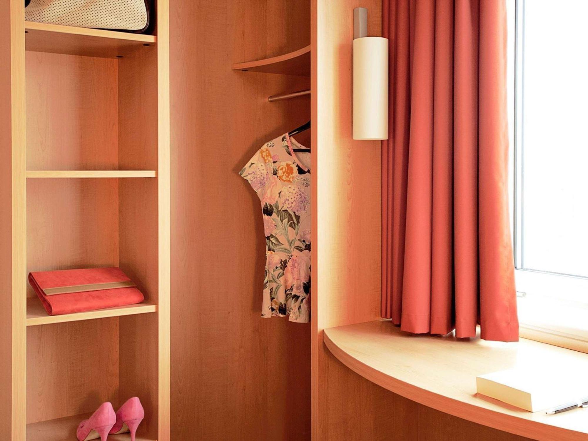 Отель Ibis Rabat Agdal Экстерьер фото
