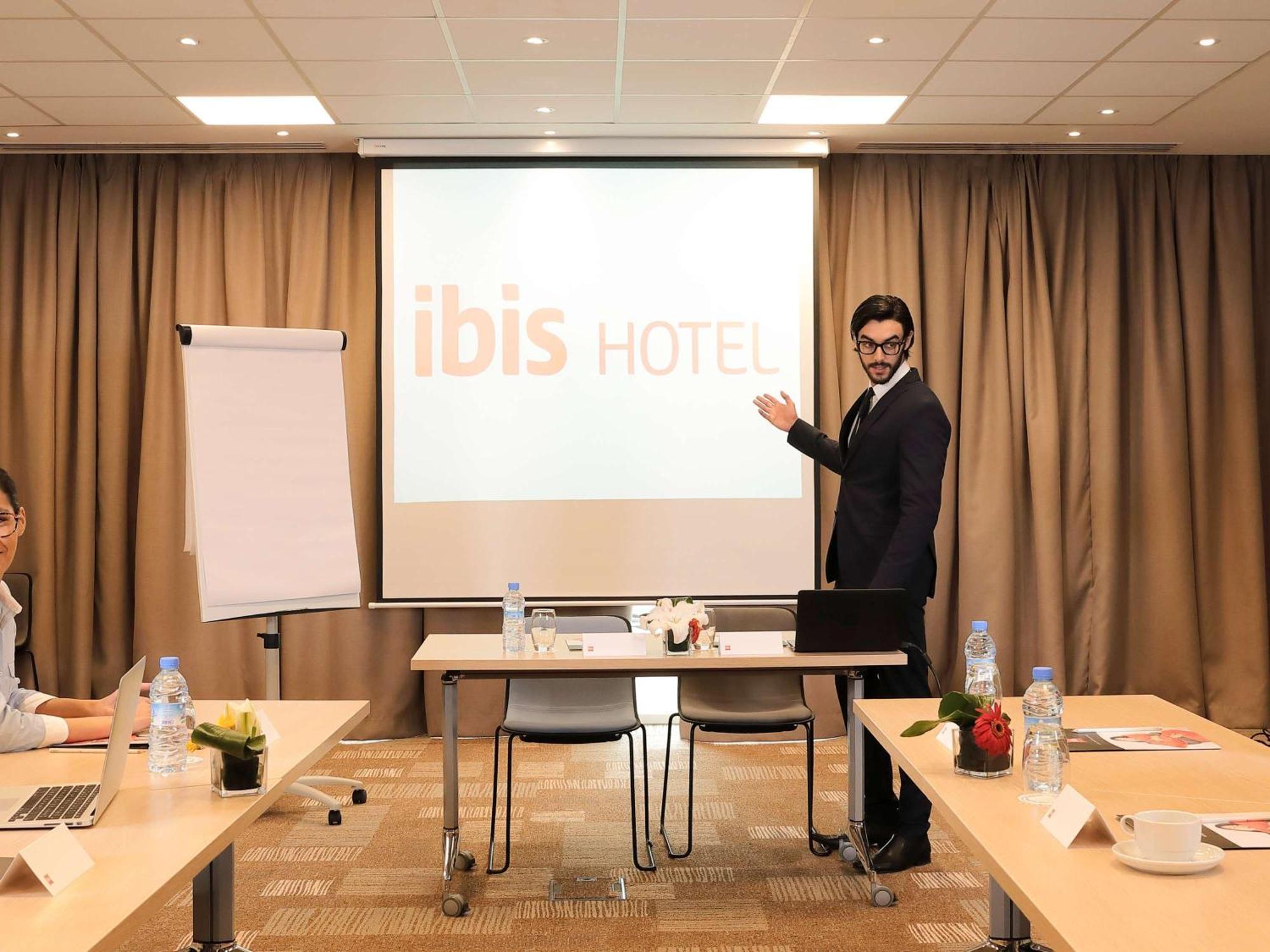 Отель Ibis Rabat Agdal Экстерьер фото