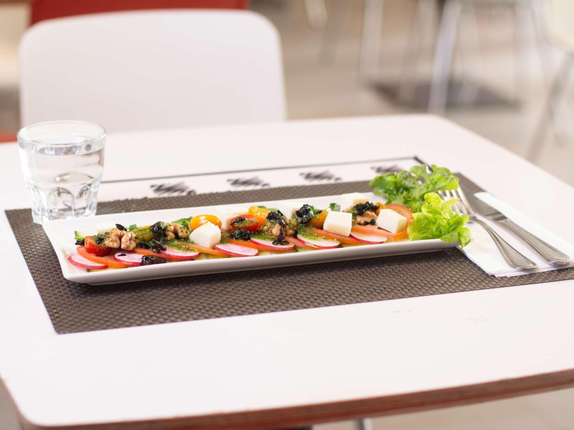 Отель Ibis Rabat Agdal Экстерьер фото