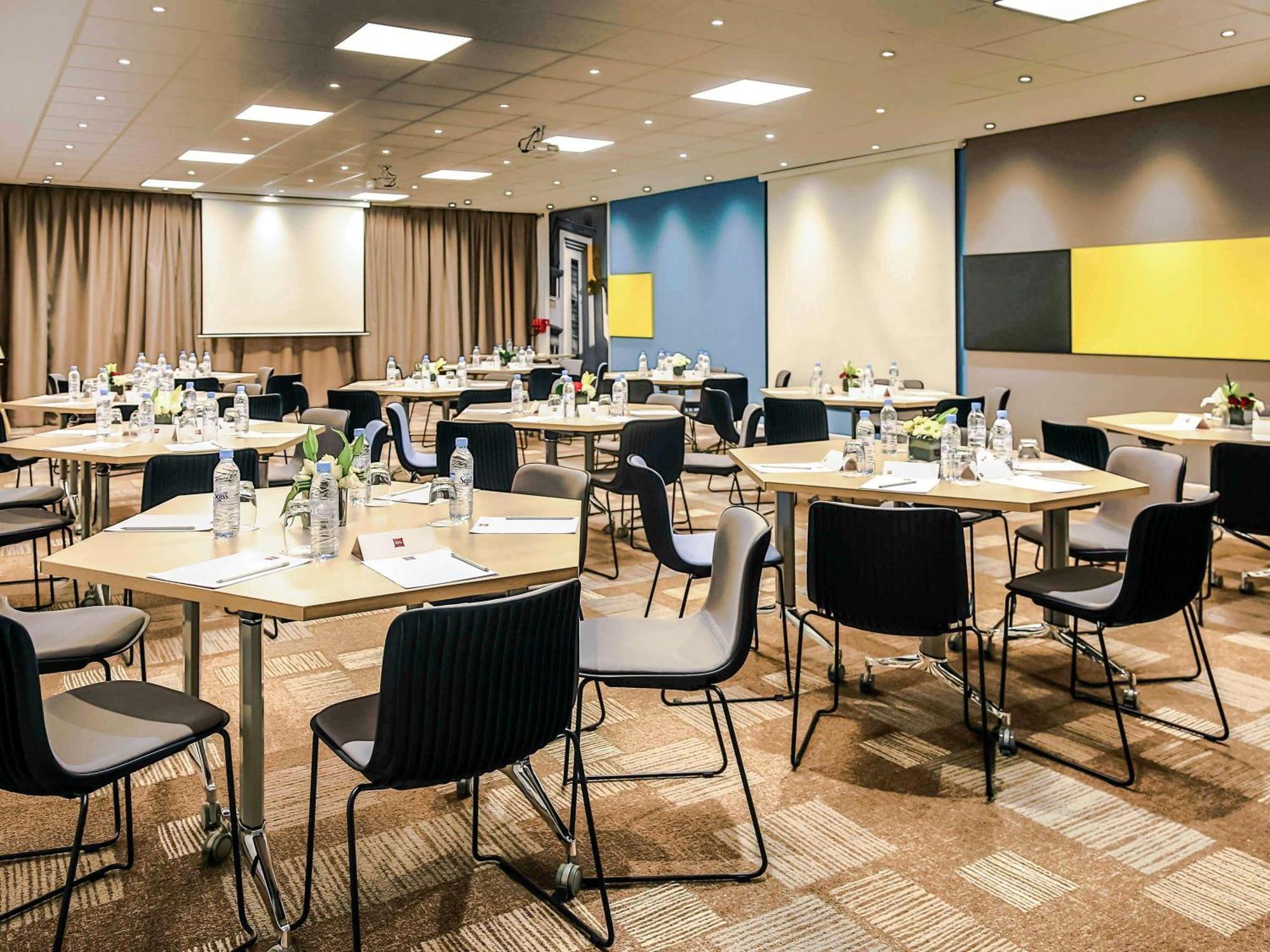 Отель Ibis Rabat Agdal Экстерьер фото