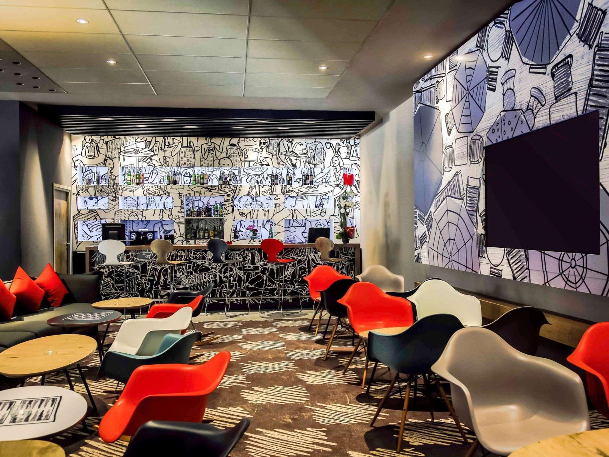 Отель Ibis Rabat Agdal Экстерьер фото
